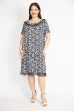 Kadın Lacivert Büyük Beden Yaka Ve Etek Ucu Tül Detaylı Yakası Lastikli Elbise