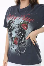 Kadın Büyük Beden Füme Pamuklu Kumaş Kısa Kollu Baskı Ve Taş Detaylı Bluz 65N38036