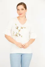 Kadın Kemik Büyük Beden Önü Nakış Ve Kolları Dantel Detaylı V Yaka Bluz