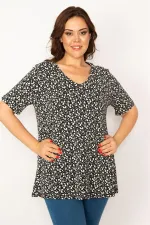 Kadın Siyah V Yakalı Çiçek Desenli Bluz 65N33538