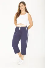 Kadın Büyük Beden Mavi Pamuk Kumaş Yan Şeritli Fermuarlı Tek Cepli Eşofman Alt 65N36809