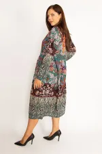 Kadın Renkli Ön Pat Düğmeli Belden Büzgülü Elbise 65N34612