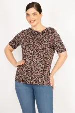 Kadın Renkli Büyük Beden Şal Desenli Yaka Detaylı Bluz