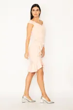 ROBE POUR FEMME À VOLANTS ET COL DÉTAILLÉS