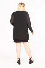 Kadın Siyah Büyük Beden Şifon Pelerinli Manşetleri Taş Detaylı Elbise 65N35809