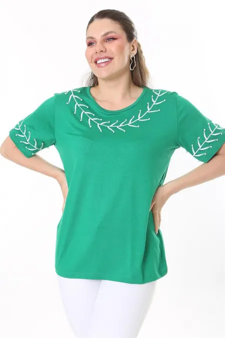 Kadın Büyük Beden Beyaz İnci Ve Nakış Detaylı Kısa Kollu Bluz 65N37677