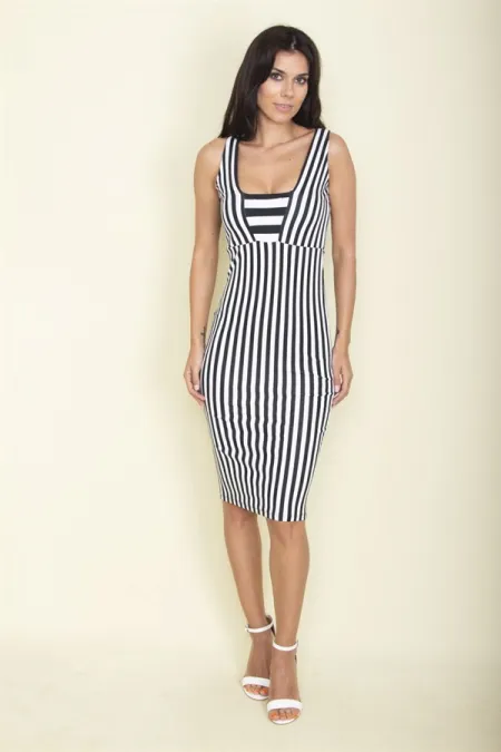 KADIN SİYAH BEYAZ ÇİZGİLİ ELBİSE