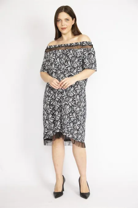 Kadın Lacivert Büyük Beden Yaka Ve Etek Ucu Tül Detaylı Yakası Lastikli Elbise