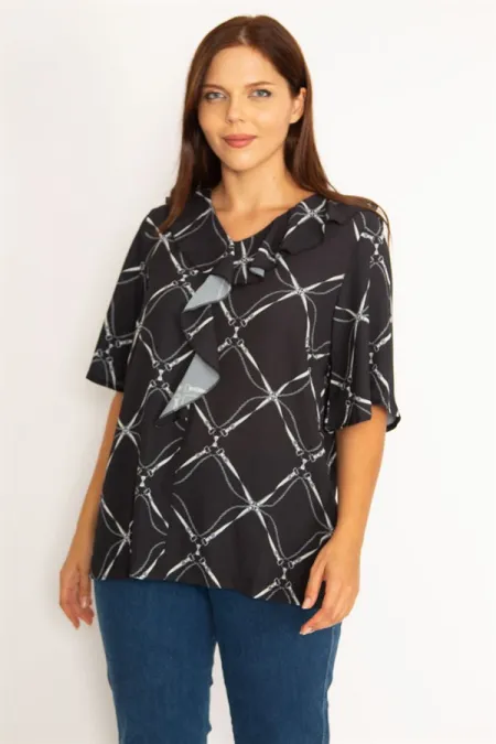 Kadın Siyah Yaka Volanlı Bluz 65N34574