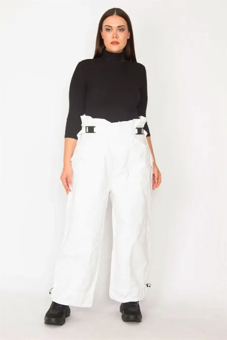 Kadın Beyaz Kese Kağıdı Bel Ve Kup Detaylı Cepli Kot Pantolon 65N33991