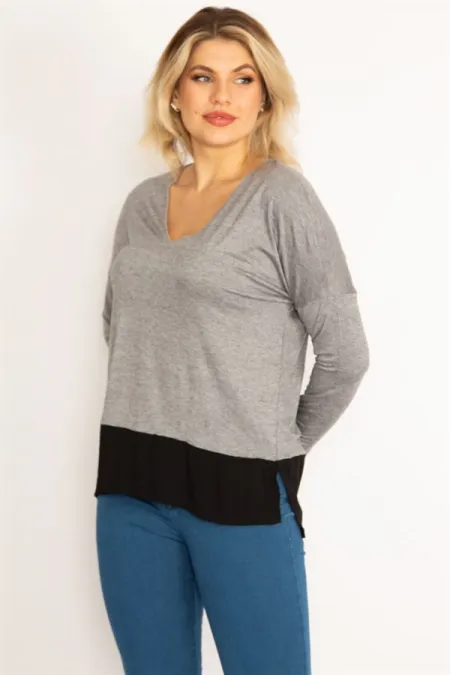 Kadın Gri Etek Ucu Garnili V Yakalı Bluz 65N34636