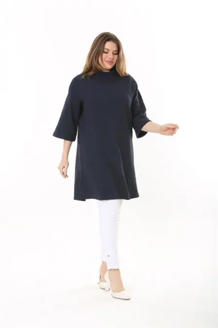 Kadın Büyük Beden Lacivert Dik Yakalı Kendinden Desenli Kapri Kollu Tunik Elbise 65N37518