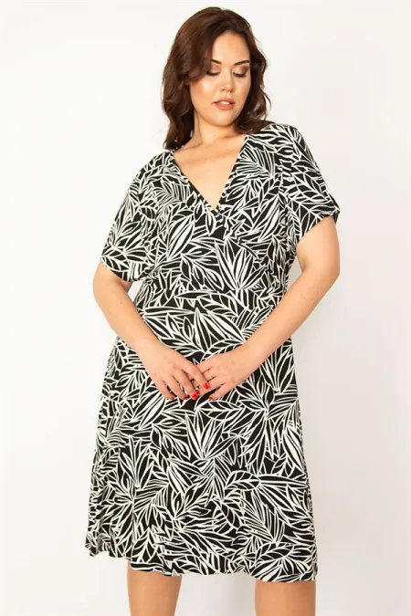 Kadın Siyah Anvelop Yakalı Düşük Kol Elbise 65N33463