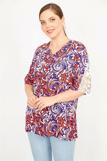 Kadın Mavi Büyük Beden Dokuma Viskon Kumaş Kolları Dantel Detaylı V Yakalı Bluz