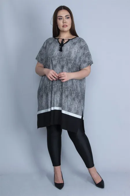 Kadın Siyah Düşük Kol Etek Kısmı Desenli Tunik Elbise 65N23255