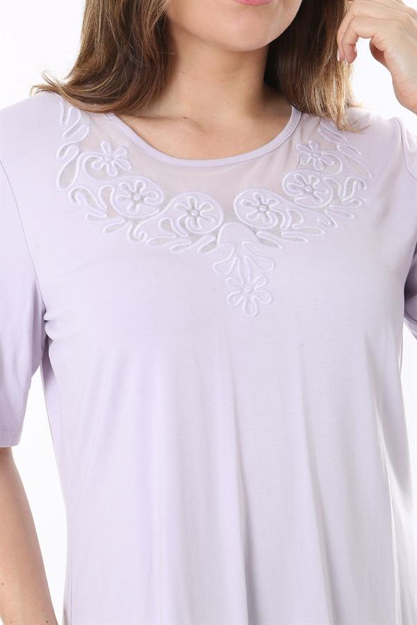 Kadın Büyük Beden Lila Yaka Detaylı Kısa Kollu Bluz 65N37852