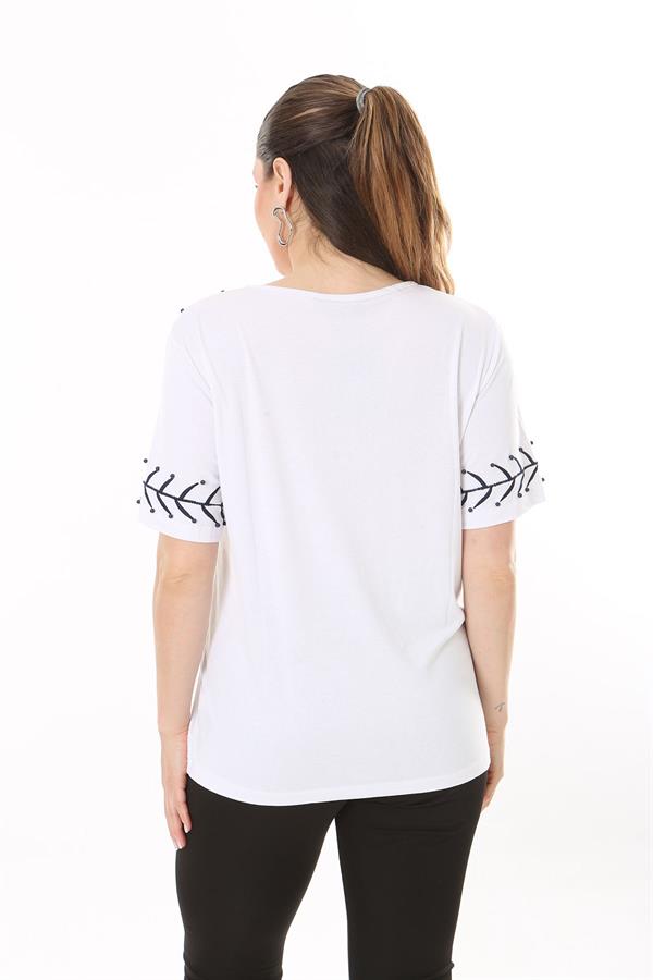 Kadın Büyük Beden Beyaz İnci Ve Nakış Detaylı Kısa Kollu Bluz 65N37677