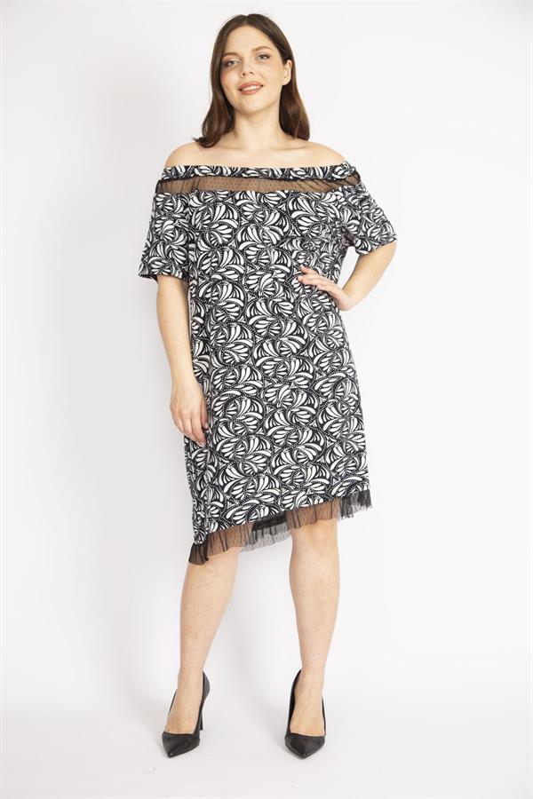 Kadın Lacivert Büyük Beden Yaka Ve Etek Ucu Tül Detaylı Yakası Lastikli Elbise