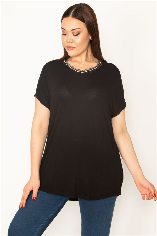 KADIN SİYAH YAKASI DANTEL VE TAŞ DETAYLI VİSKON BLUZ