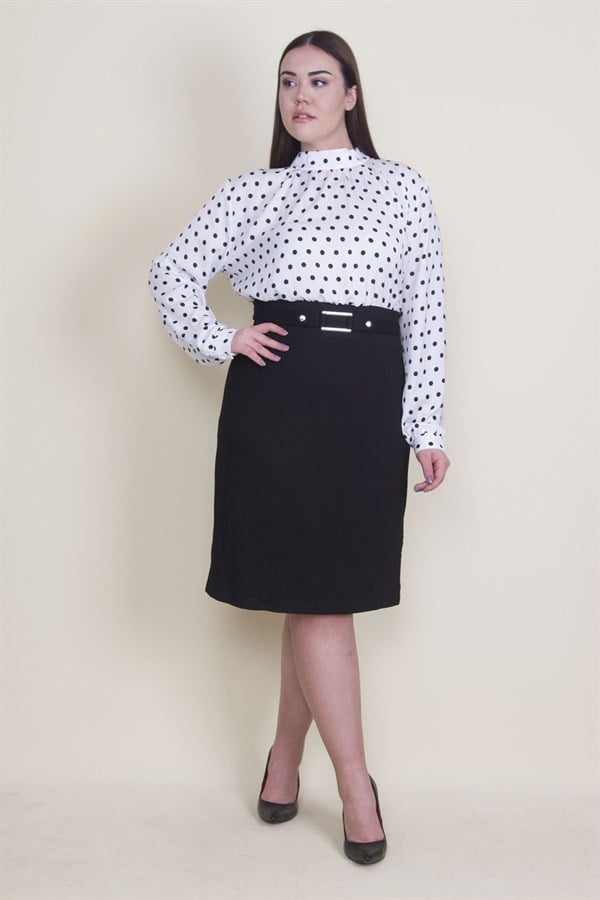 Kadın Siyah Üst Kısmı Saten Kumaş Beli Kemerli Elbise 65N22413