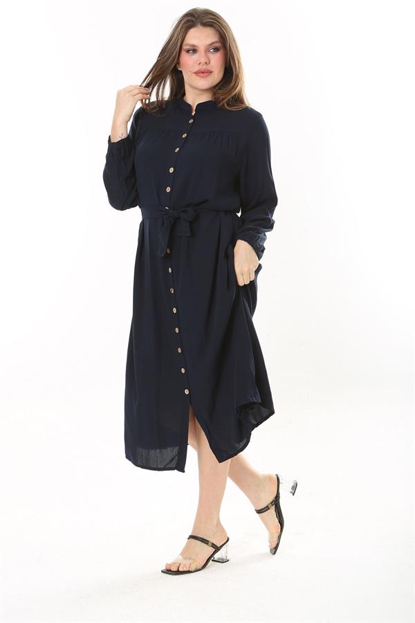 Kadın Lacivert Ön Düğmeli Roba Büzgülü Uzun Kuşaklı Elbise 65N37882