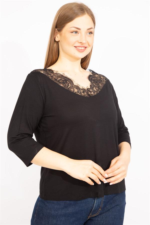 Kadın Siyah Büyük Beden Dantel Detaylı Bluz 65N35576