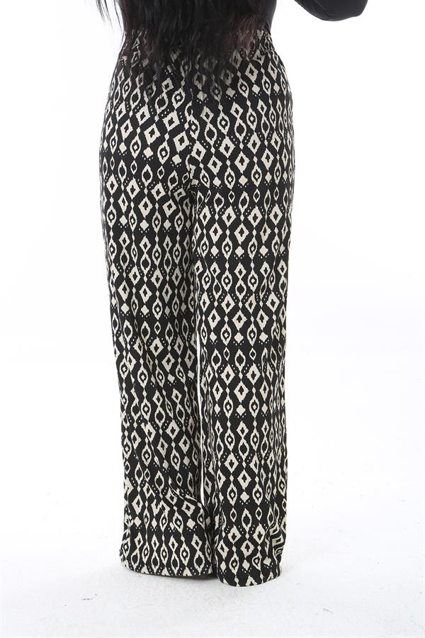 Kadın Büyük Beden Siyah Beli Lastikli Desenli Pantolon 65N38554