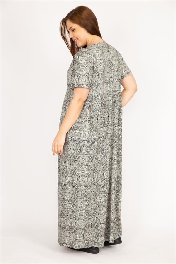 Kadın Siyah Büyük Beden Ön Boy Düğmeli Cepli Uzun Elbise