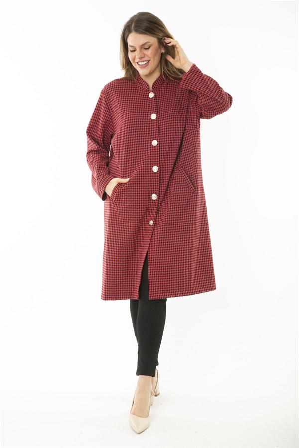 Women's Plus Size Red Piyedepul Pattern Metal Button Unlined Cape 65N37109