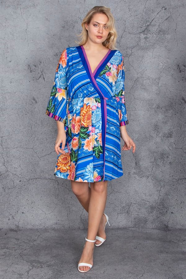 KADIN RENKLİ VOLAN KOLLU ANVELOP ELBİSE