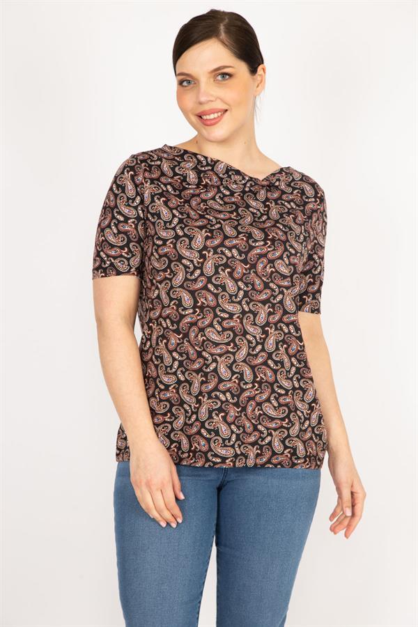 Kadın Renkli Büyük Beden Şal Desenli Yaka Detaylı Bluz