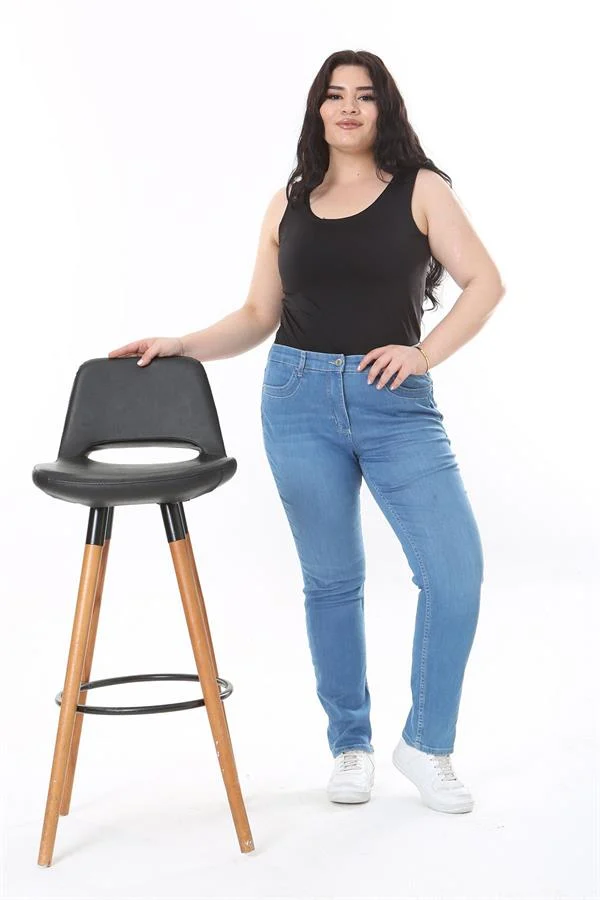 Kadın Büyük Beden Mavi Likralı 5 Cepli Kot Pantolon 65N37927