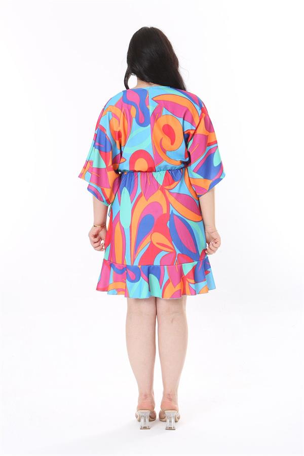 Kadın Büyük Beden Renkli Anvelop Yakalı Etek Ucu Volanlı Yarasa Kollu Elbise 65N37934