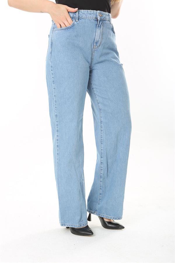 Kadın Büyük Beden Mavi Yırtık Detaylı Yüksek Bel Kot Pantolon 65N38076