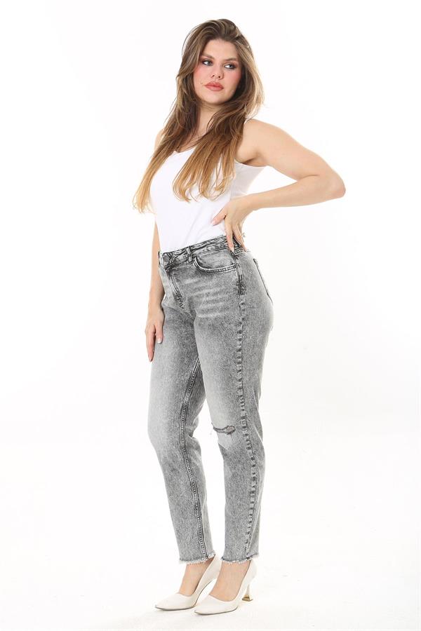 Kadın Büyük Beden Gri Yıkama Efektli Yırtık Detaylı Kot Pantolon 65N37915