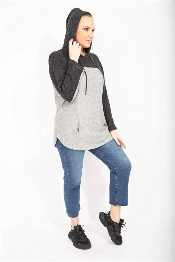 Kadın Gri Rahat Kesim Yumoş Kumaş Kapşonlu Cepli Sweatshirt 65N35488