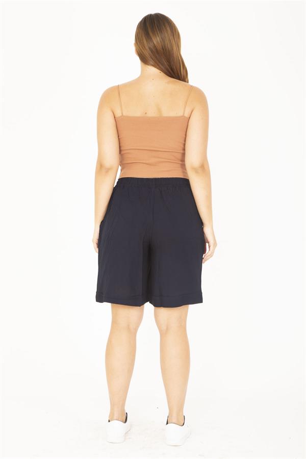 Kadın Büyük Beden Antrasit Dokuma Viskon Kumaş Beli Lastikli Şort 65N36801