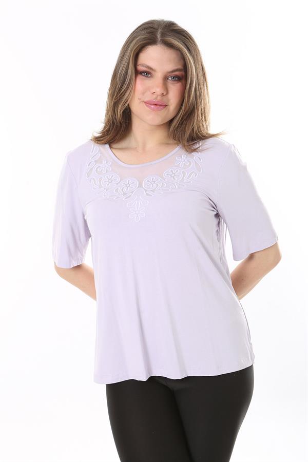 Kadın Büyük Beden Lila Yaka Detaylı Kısa Kollu Bluz 65N37852