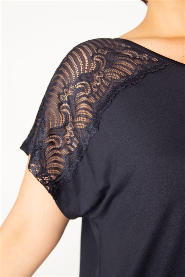 Kadın Lacivert Omuzları Dantel V Yakalı Bluz 65N33848