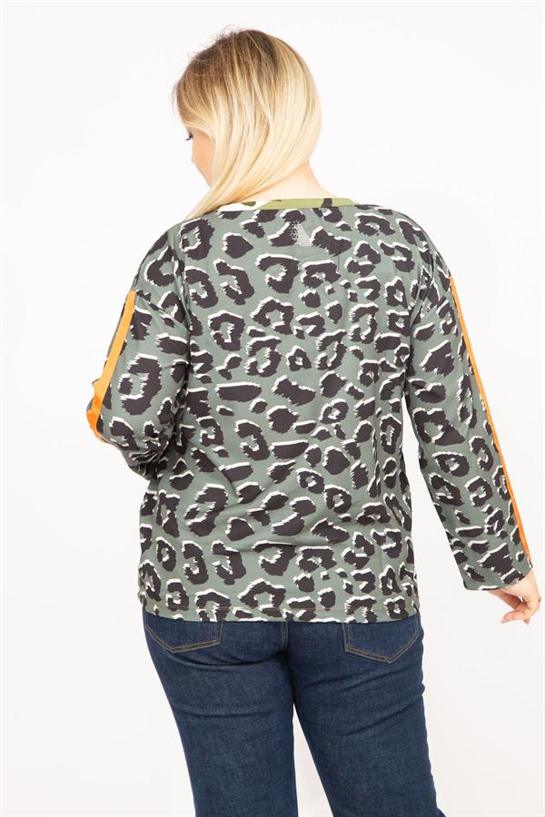 Kadın Haki Büyük Beden Kamuflaj Desenli Bluz 65N35741