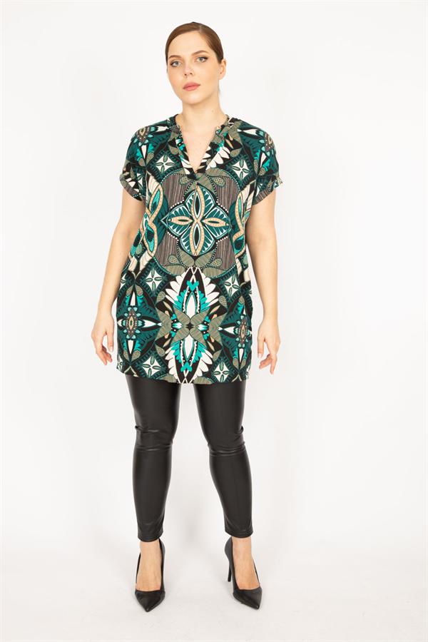 Kadın Yeşil Büyük Beden V Yaka Yan Cepli Düşük Kollu Tunik