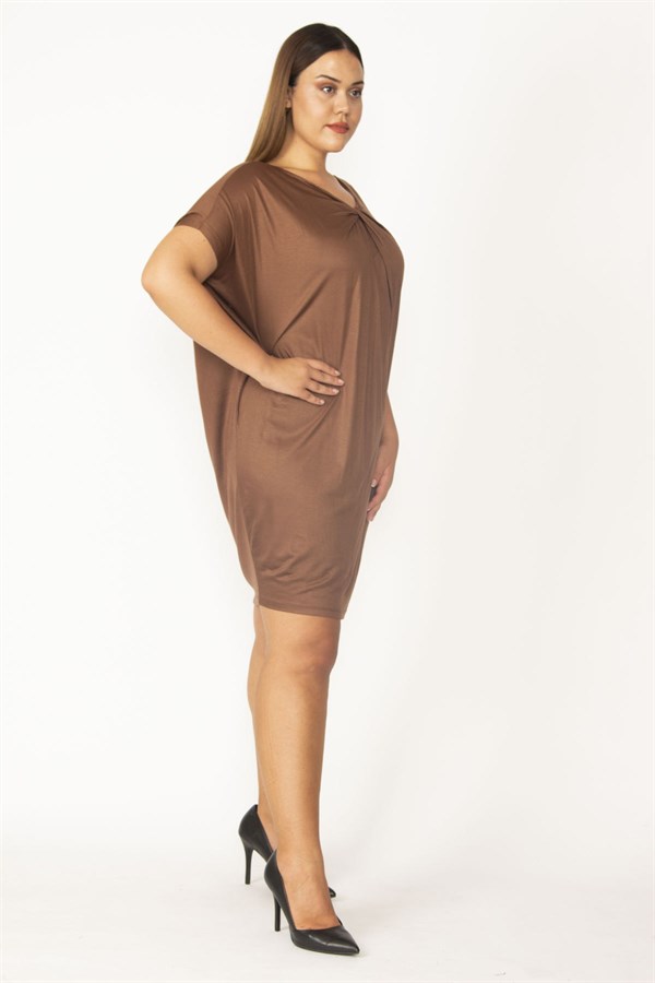 Kadın Kahve İnce Viskon Yaka Detaylı Tunik 65N27414