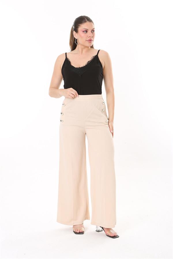 Kadın Büyük Beden Beyaz Süs Metal Düğmeli Cepsiz Pantolon 65N37817