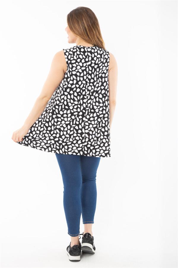 Kadın Büyük Beden Siyah Önü A Pileli V Yakalı Kolsuz Tunik 65N37335