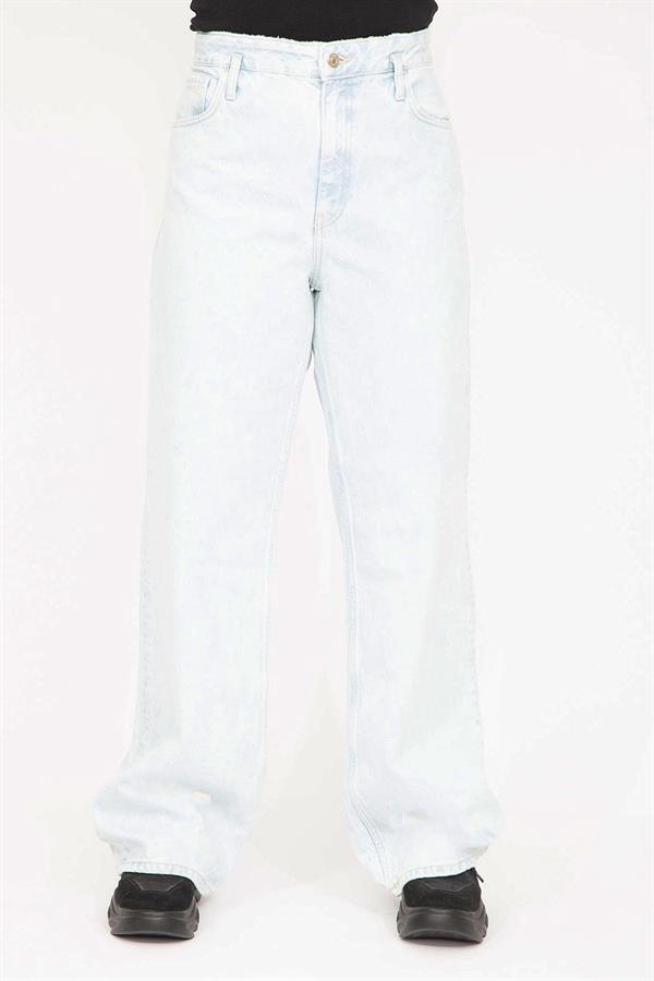 Kadın Büyük Beden Mavi Yıkama Efektli Yırtık Detaylı Yüksek Bel Kot Pantolon 65N36779