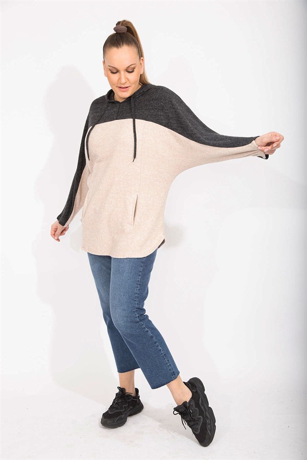 Kadın Gri Rahat Kesim Yumoş Kumaş Kapşonlu Cepli Sweatshirt 65N35488