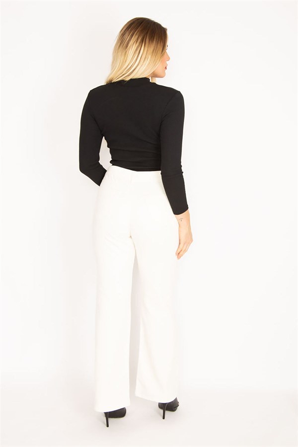 Kadın Kemik Rahat Kesim Yırtık Detaylı Likralı 5 Cep Kot Pantolon 65N35267