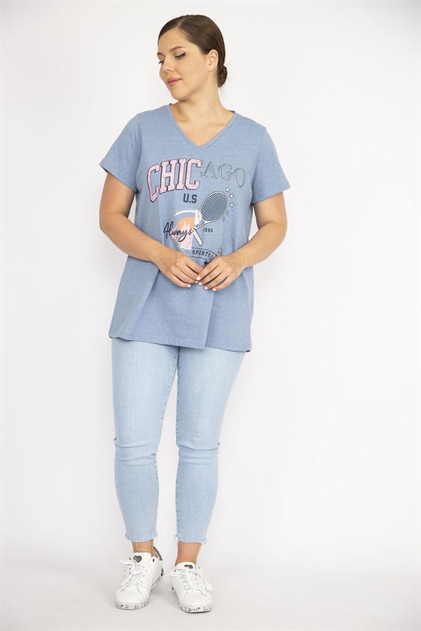 Kadın Büyük Beden Bebe Mavisi V Yakalı Sim Ve Baskı Detaylı Kısa Kollu Bluz