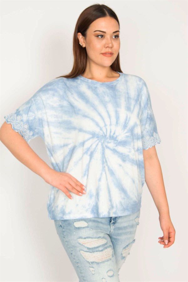 Kadın Mavi Batik Desenli Kol Ağzı Dantel Detaylı Bluz 65N33289