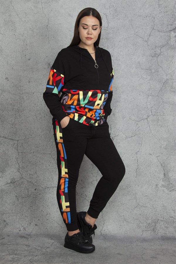 KAPŞONLU FERMUAR VE BASKI DETAYLI KUŞGÖZLÜ SWEATSHİRT PANTOLON TAKIM